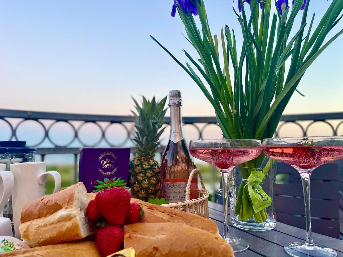 The Mermaids Watch Pendine Dog Friendly With Cymru Holidays ภายนอก รูปภาพ
